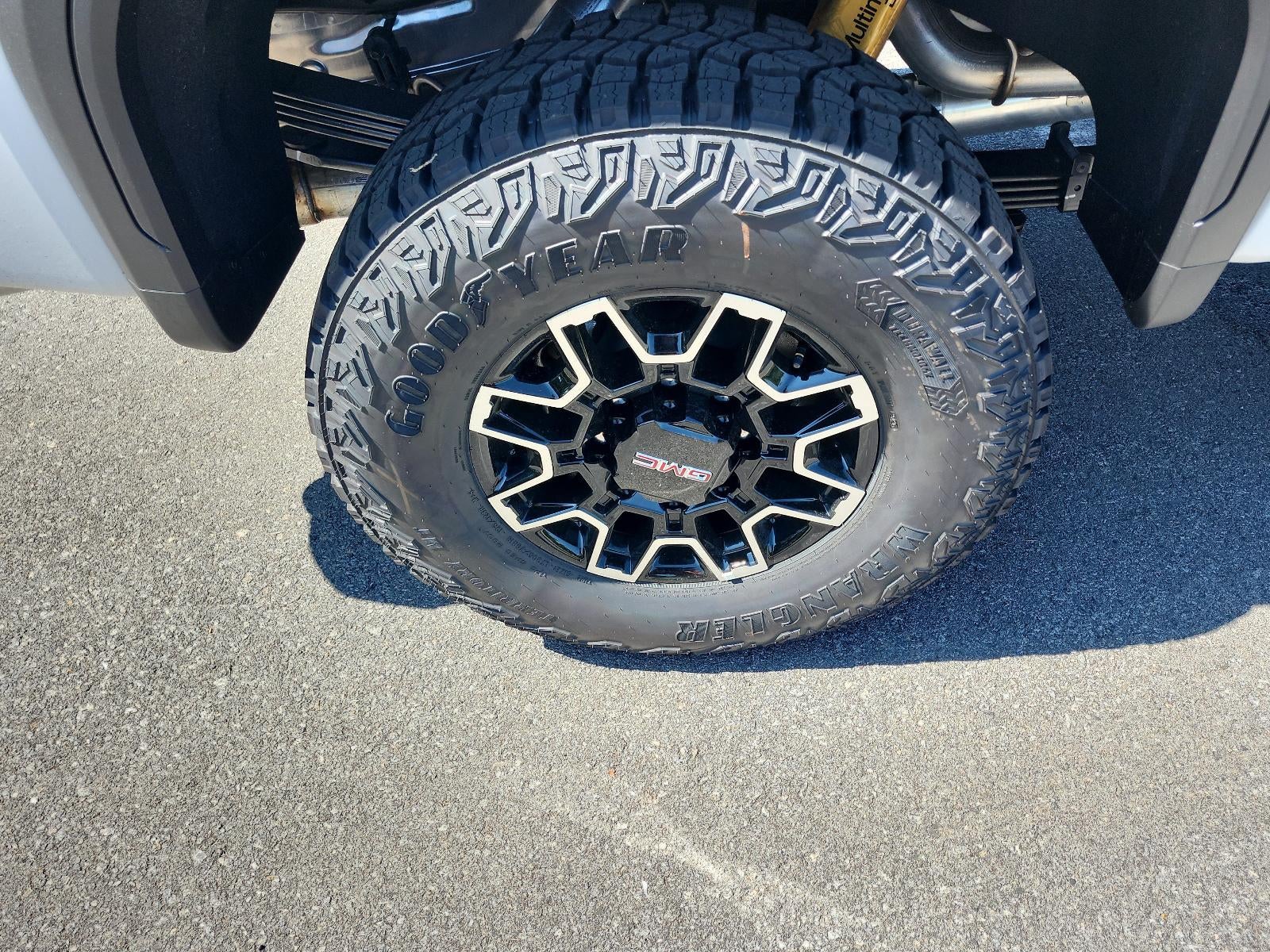 2026 GMC Sierra 2500 HD Crew Cab Standard Box 4-Wheel Drive AT4X