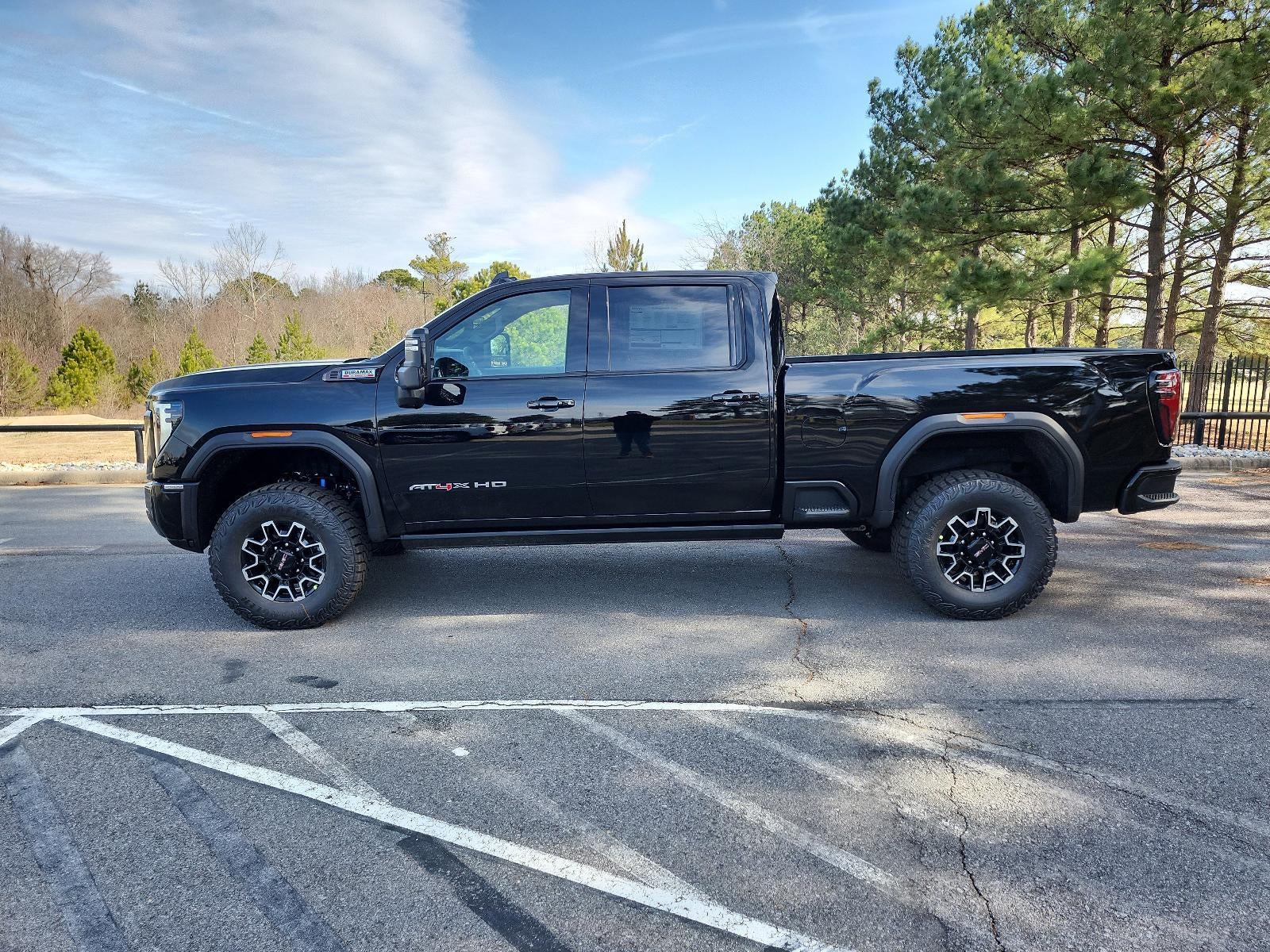 2026 GMC Sierra 2500 HD Crew Cab Standard Box 4-Wheel Drive AT4X
