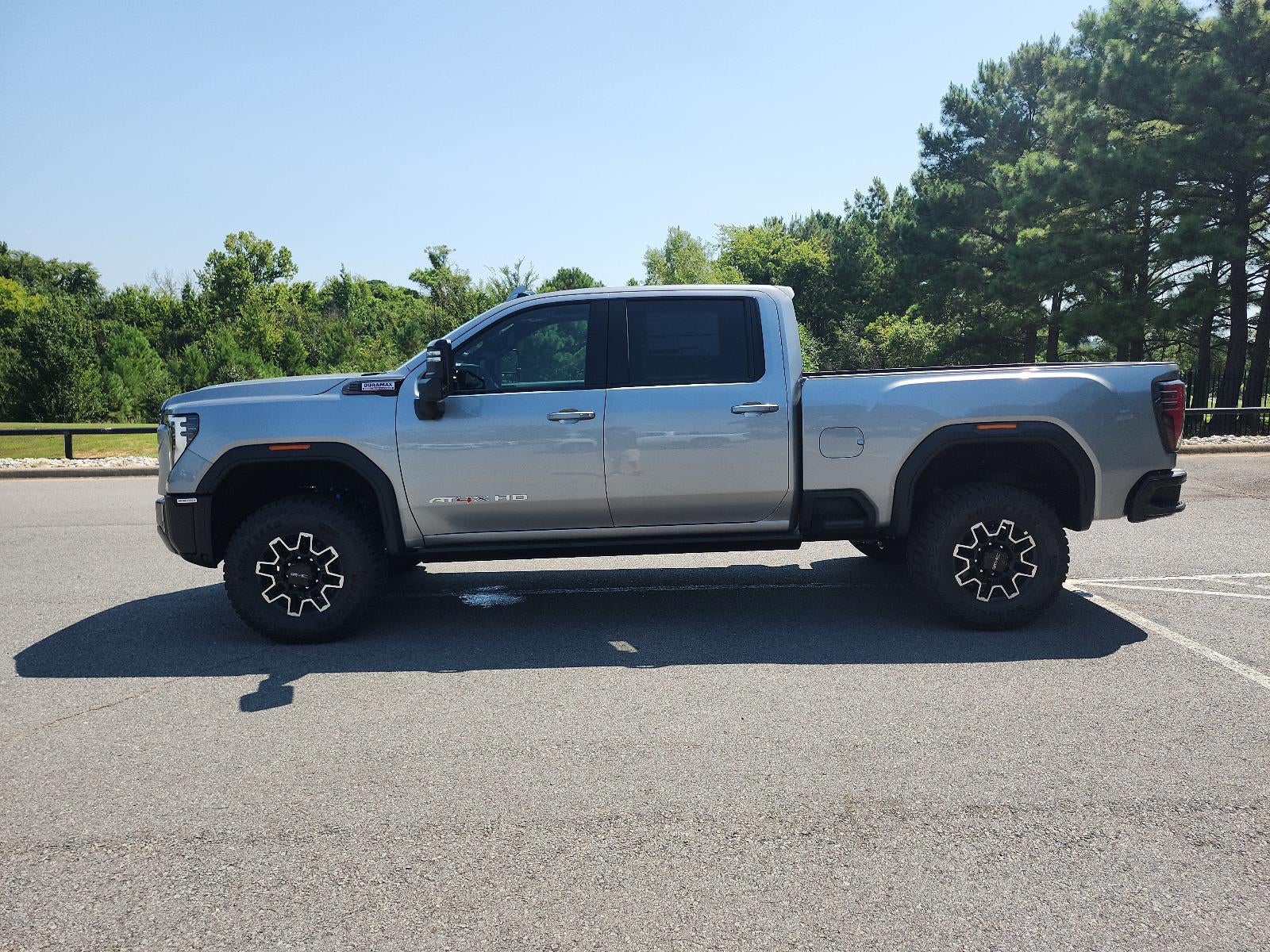 2026 GMC Sierra 2500 HD Crew Cab Standard Box 4-Wheel Drive AT4X