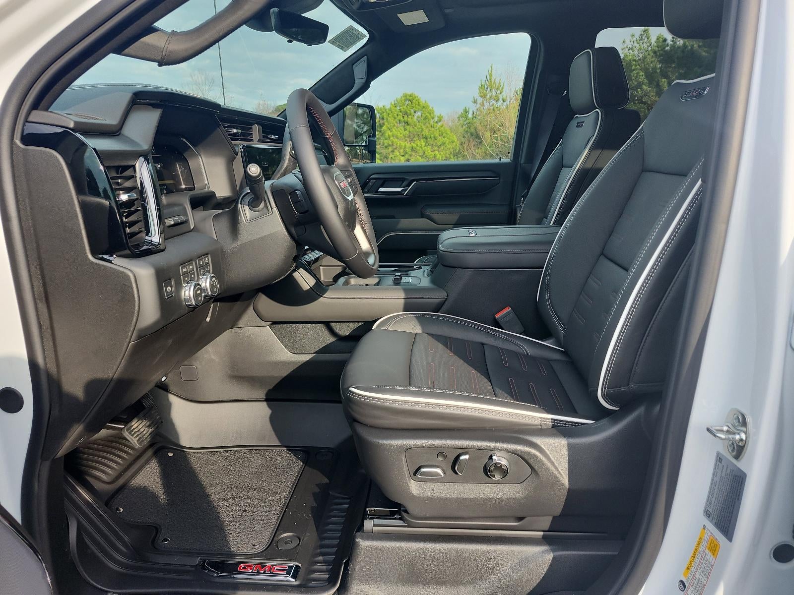 2026 GMC Sierra 2500 HD Crew Cab Standard Box 4-Wheel Drive AT4X