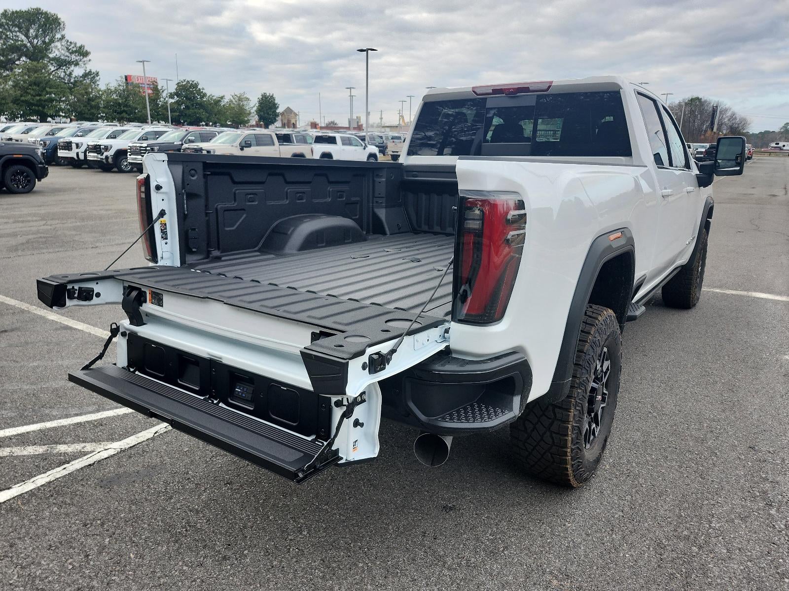 2026 GMC Sierra 2500 HD Crew Cab Standard Box 4-Wheel Drive AT4X