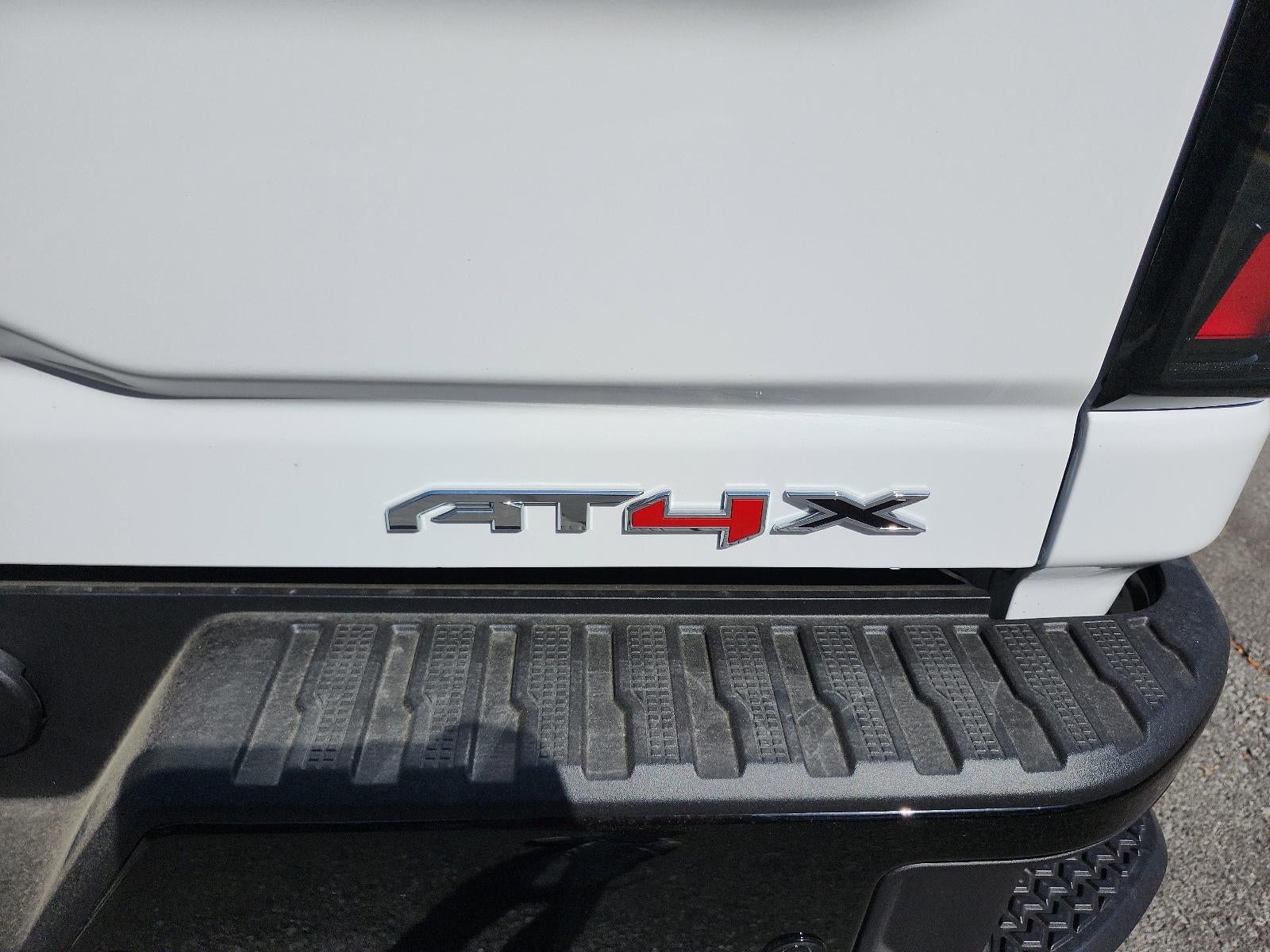 2026 GMC Sierra 2500 HD Crew Cab Standard Box 4-Wheel Drive AT4X