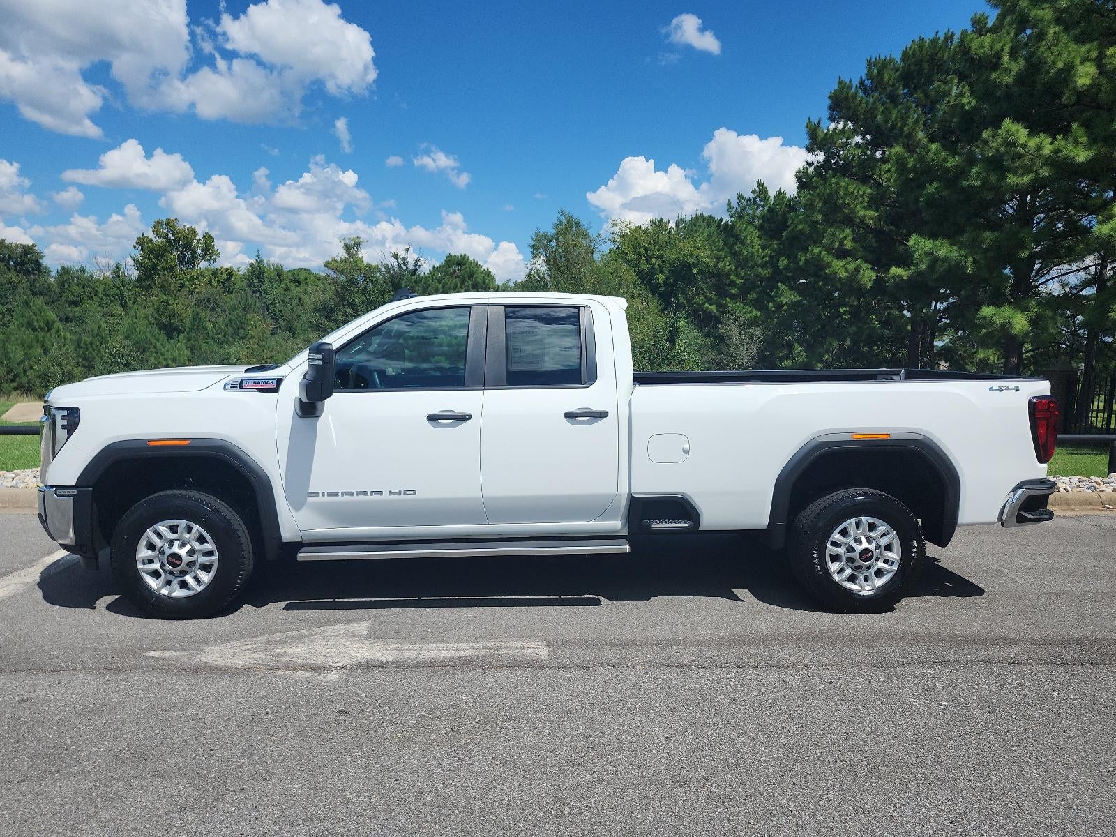 2024 GMC Sierra 2500 HD Pro