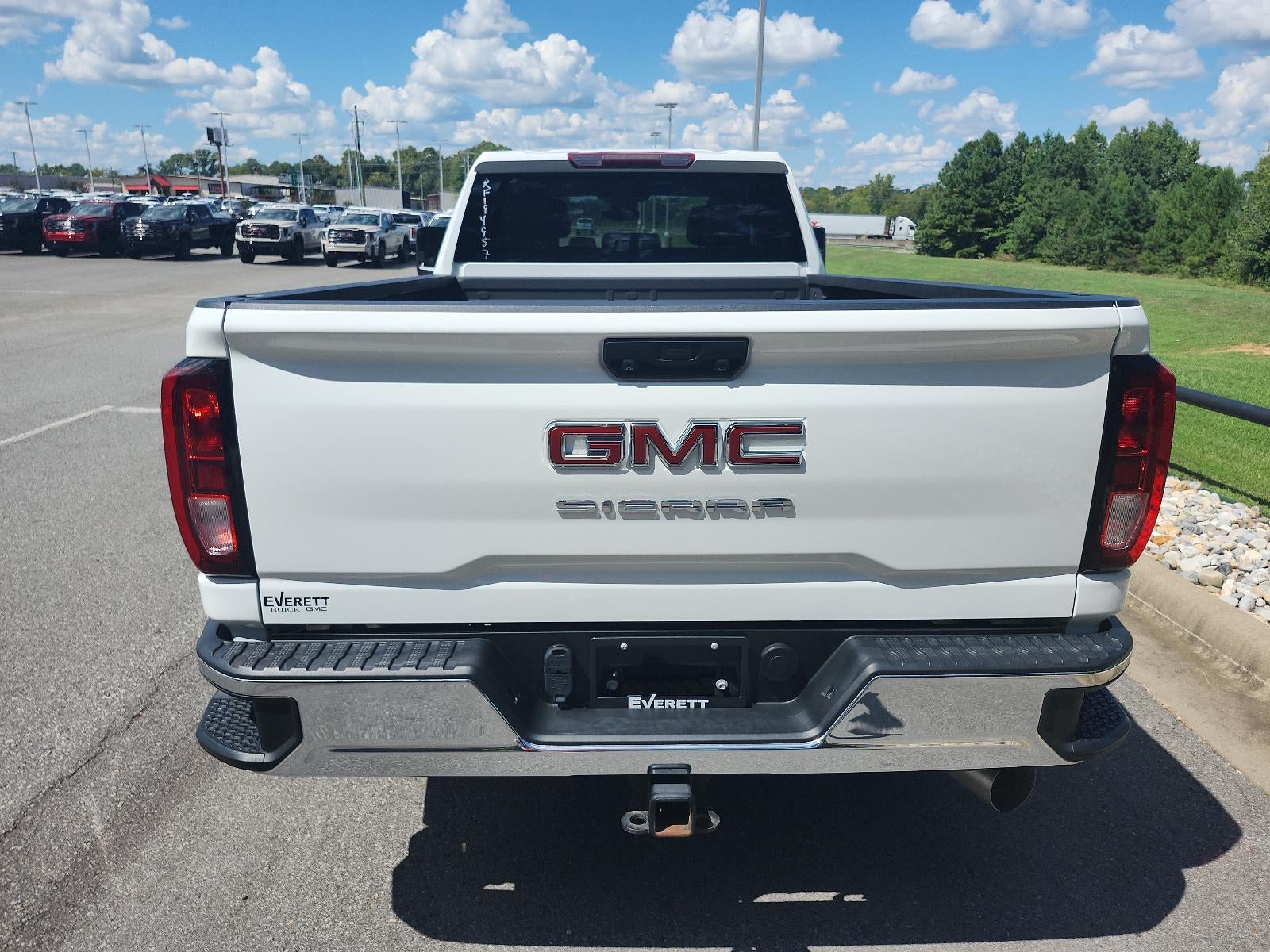 2024 GMC Sierra 2500 HD Pro