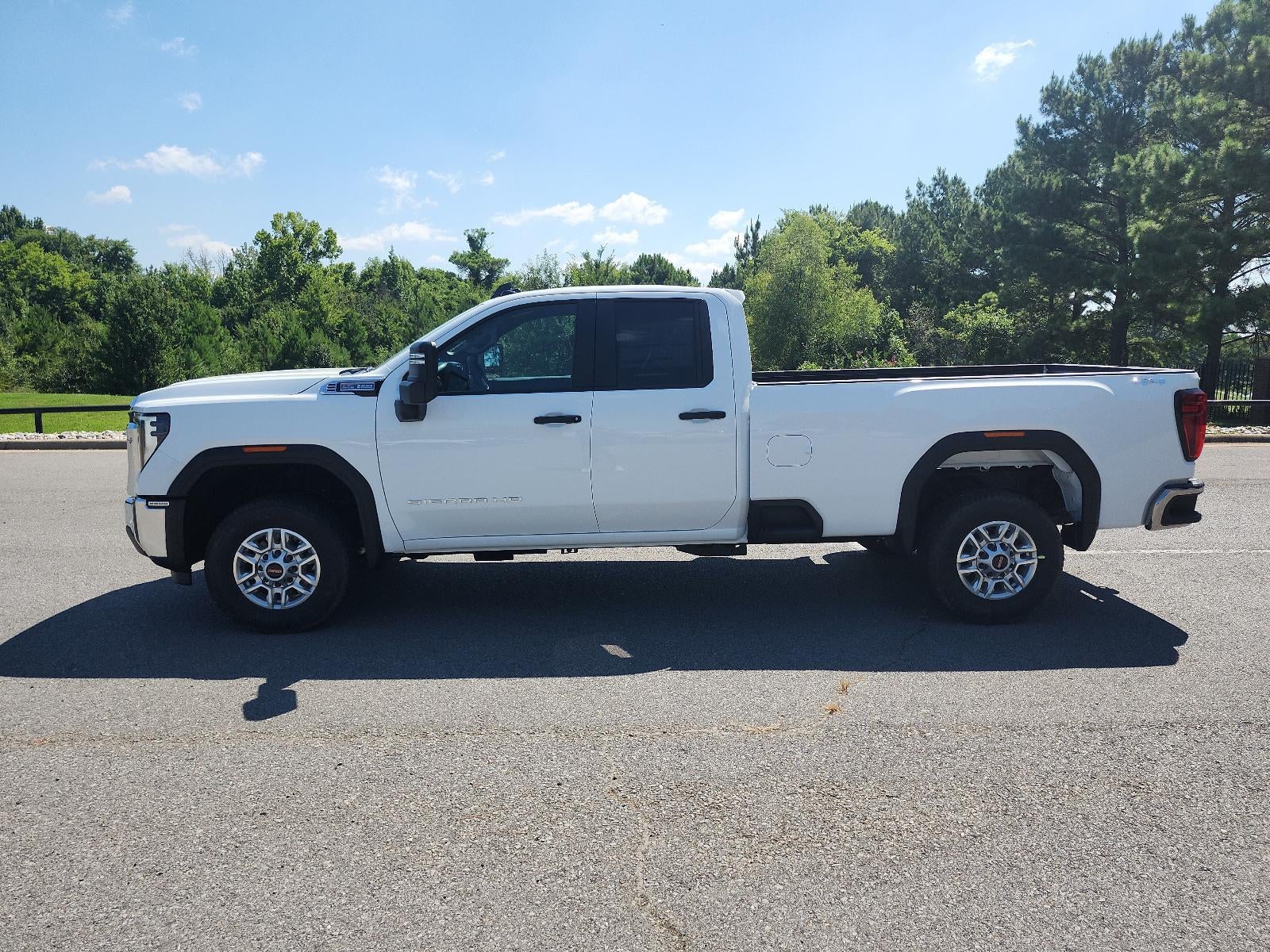 2026 GMC Sierra 2500 HD Double Cab Long Box 4-Wheel Drive Pro