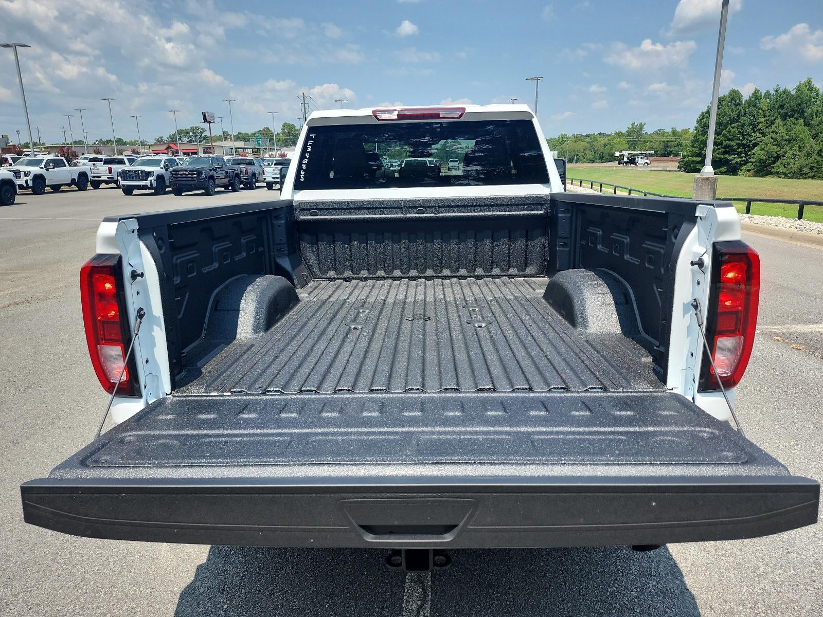 2026 GMC Sierra 2500 HD Double Cab Standard Box 4-Wheel Drive Pro