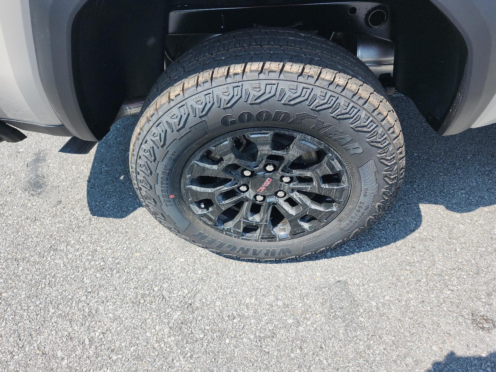 2026 GMC Canyon Crew Cab Short Box 2-Wheel Drive Elevation