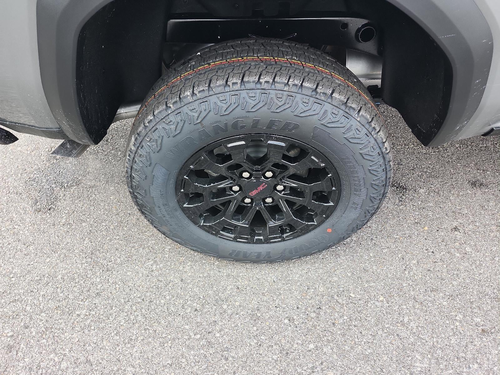 2026 GMC Canyon Crew Cab Short Box 2-Wheel Drive Elevation