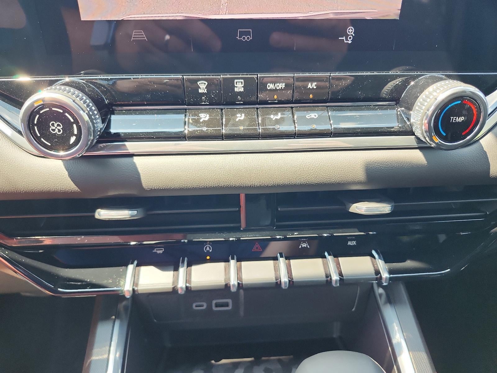 2026 GMC Canyon Crew Cab Short Box 2-Wheel Drive Elevation