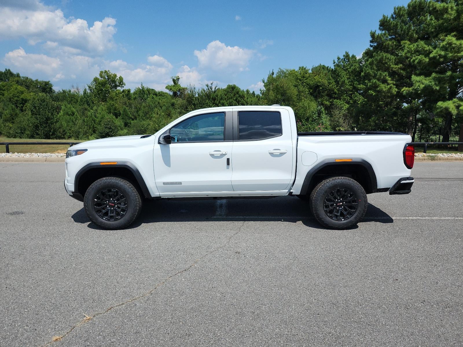 2026 GMC Canyon Crew Cab Short Box 2-Wheel Drive Elevation