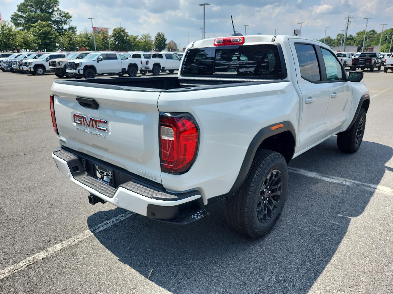 2026 GMC Canyon Crew Cab Short Box 2-Wheel Drive Elevation