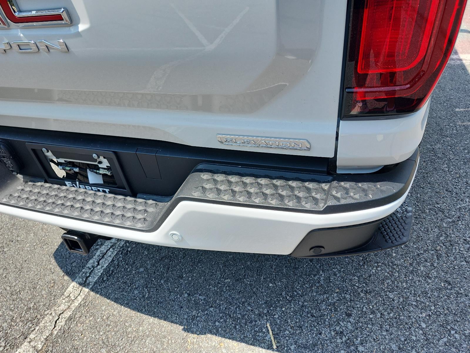 2026 GMC Canyon Crew Cab Short Box 2-Wheel Drive Elevation