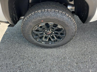 2026 GMC Canyon Crew Cab Short Box 2-Wheel Drive Elevation