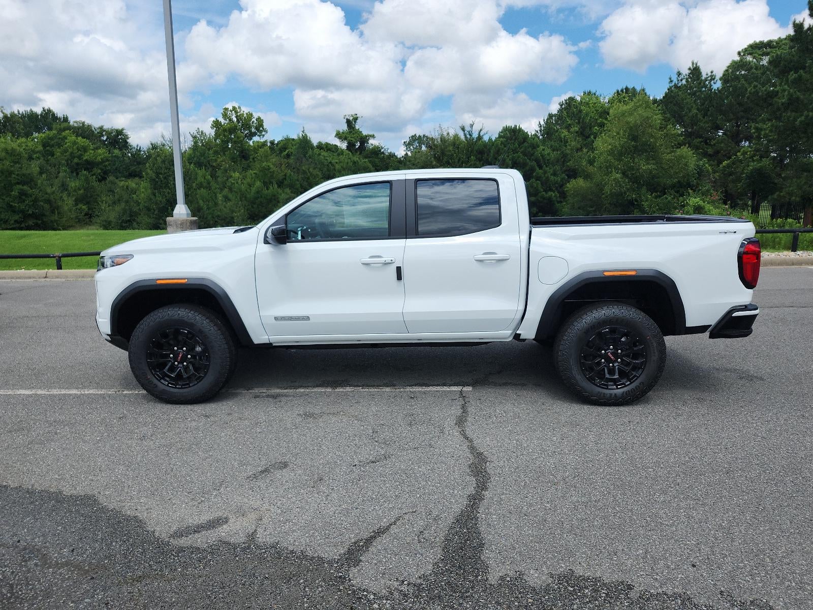 2026 GMC Canyon Crew Cab Short Box 4-Wheel Drive Elevation