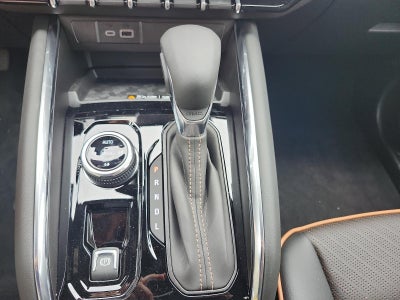 2025 GMC Canyon Crew Cab Short Box 4-Wheel Drive AT4