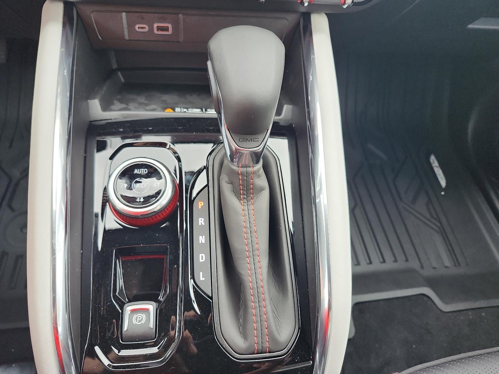 2025 GMC Canyon Crew Cab Short Box 4-Wheel Drive AT4