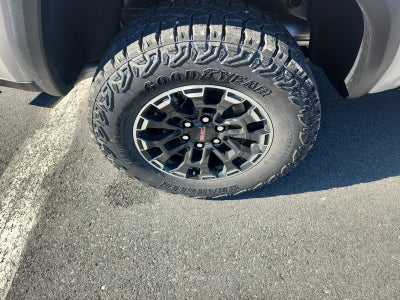 2026 GMC Canyon Crew Cab Short Box 4-Wheel Drive AT4