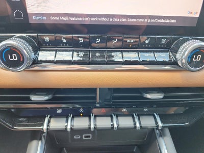 2025 GMC Canyon Crew Cab Short Box 4-Wheel Drive AT4