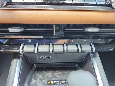 2025 GMC Canyon Crew Cab Short Box 4-Wheel Drive AT4