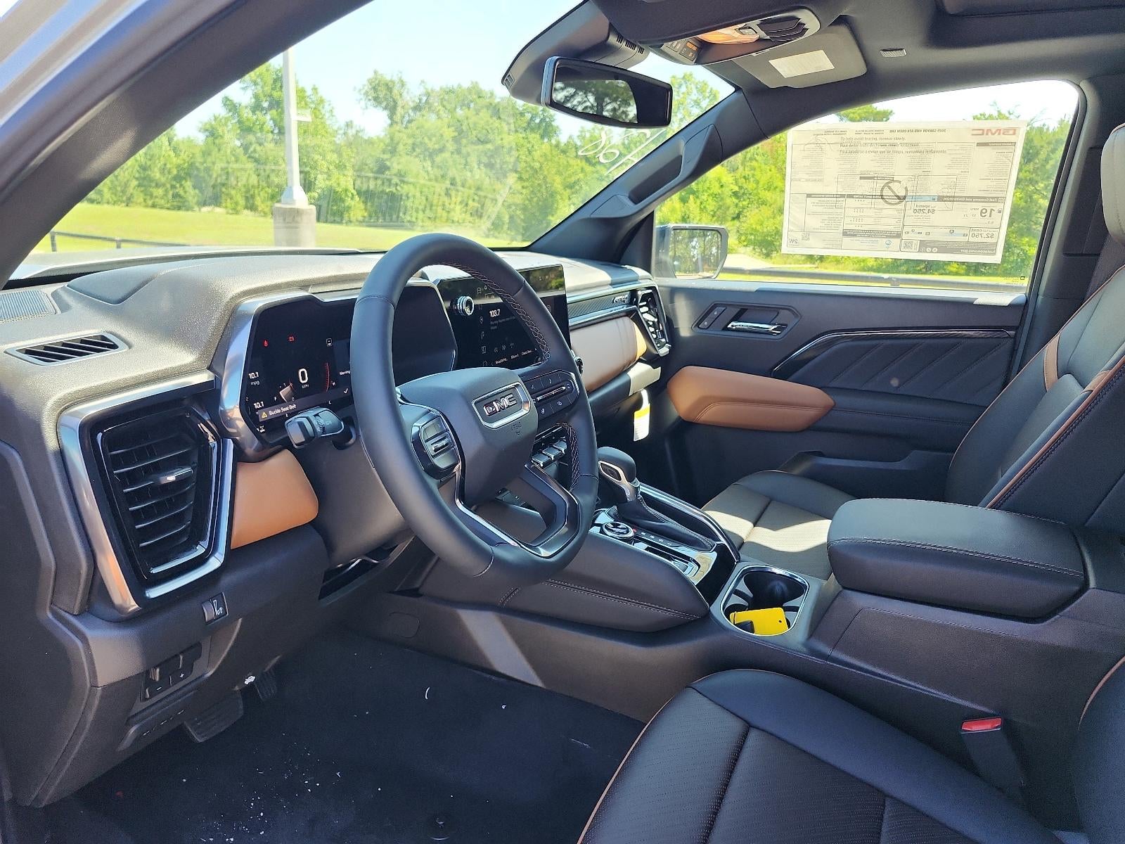 2025 GMC Canyon Crew Cab Short Box 4-Wheel Drive AT4