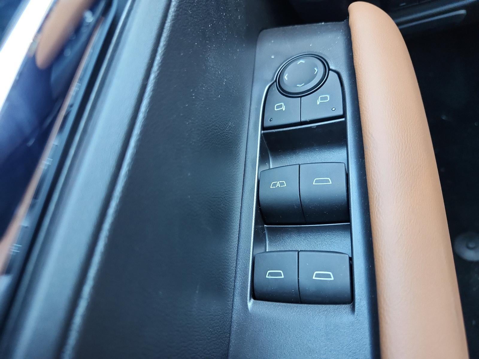 2025 GMC Canyon Crew Cab Short Box 4-Wheel Drive AT4