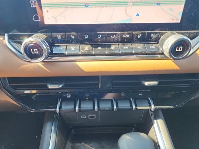 2025 GMC Canyon Crew Cab Short Box 4-Wheel Drive AT4