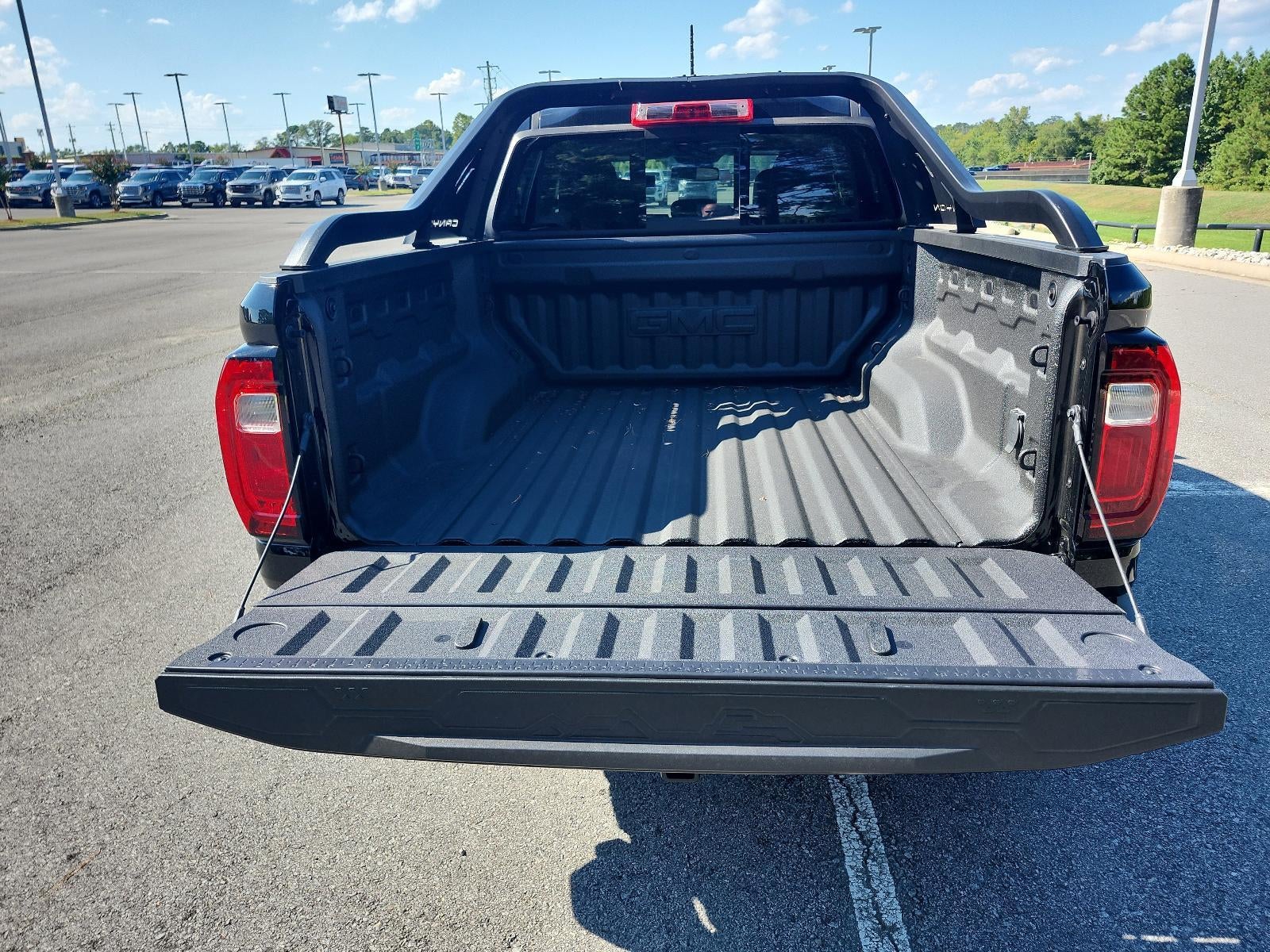 2025 GMC Canyon Crew Cab Short Box 4-Wheel Drive AT4