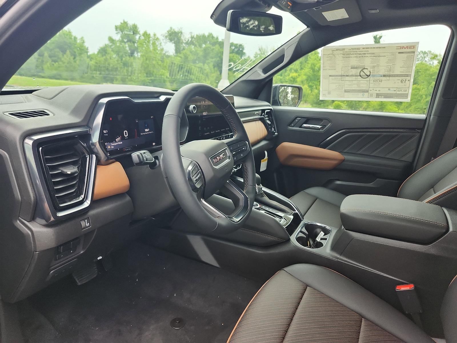 2025 GMC Canyon Crew Cab Short Box 4-Wheel Drive AT4