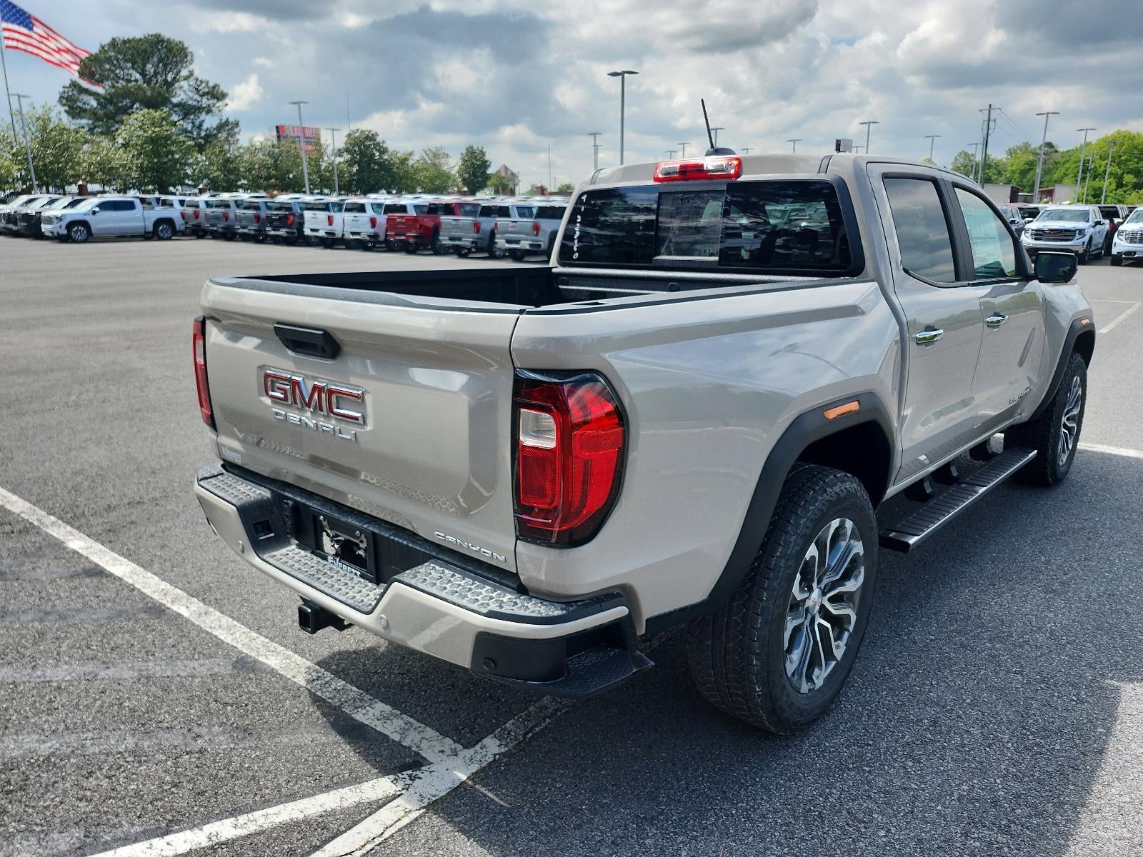 2026 GMC Canyon Crew Cab Short Box 4-Wheel Drive Denali