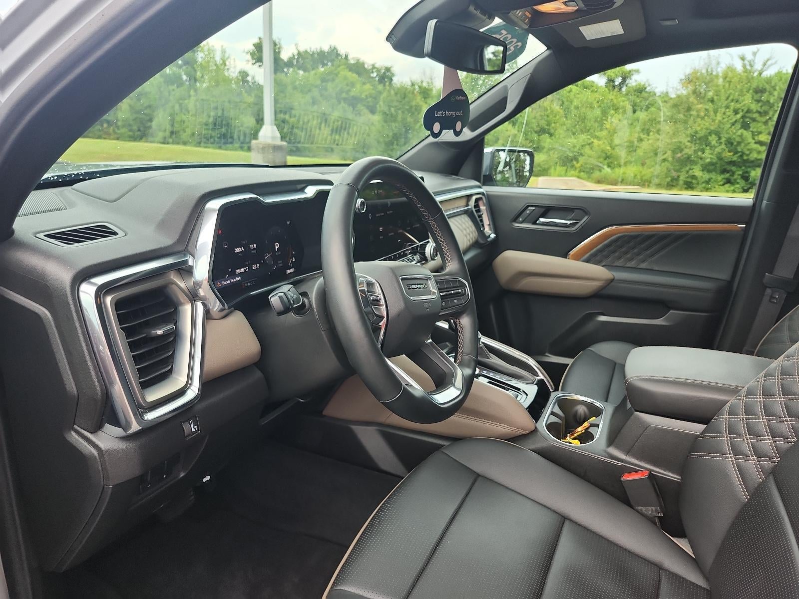 2025 GMC Canyon 4WD Denali