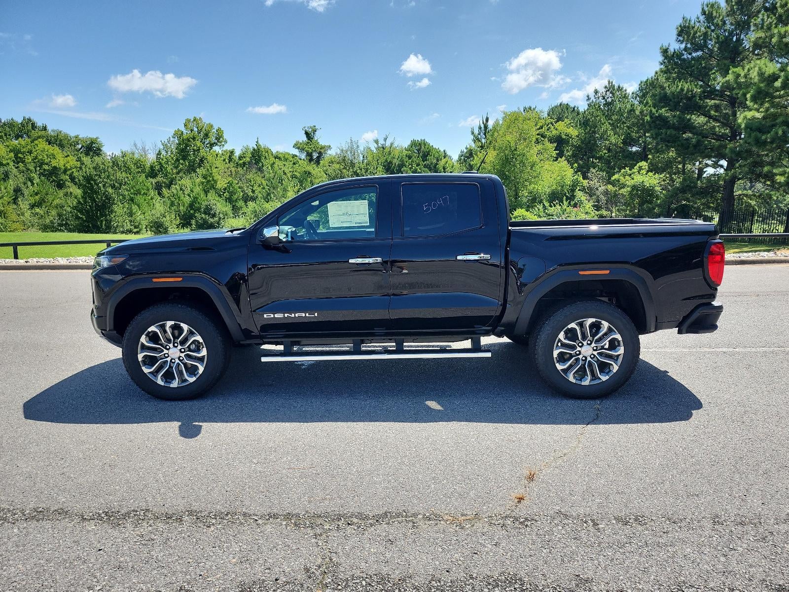 2026 GMC Canyon Crew Cab Short Box 4-Wheel Drive Denali