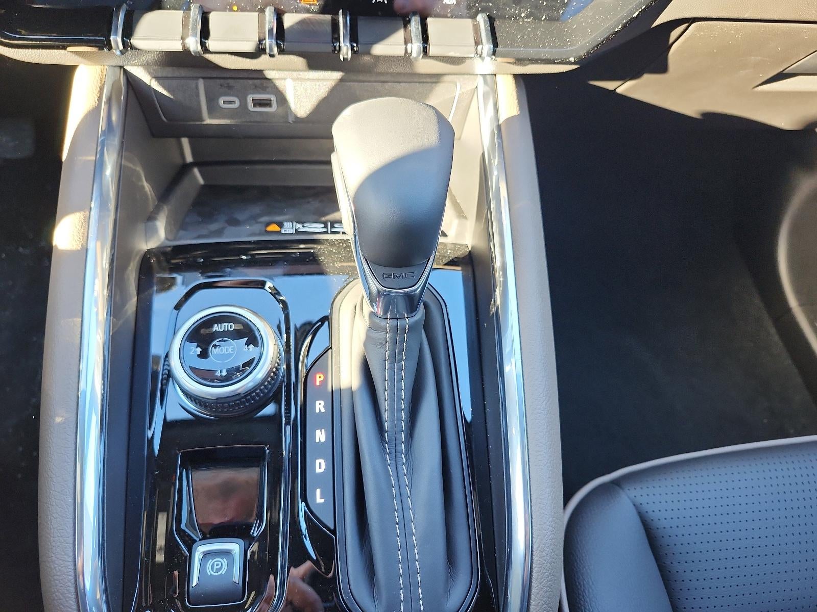 2026 GMC Canyon Crew Cab Short Box 4-Wheel Drive Denali