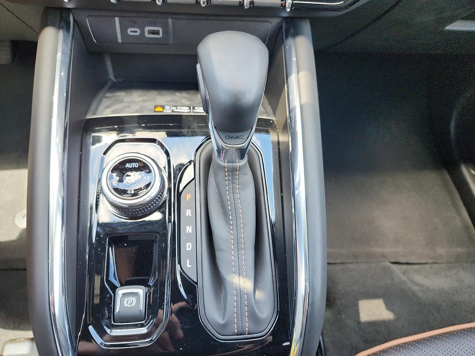2024 GMC Canyon 4WD AT4