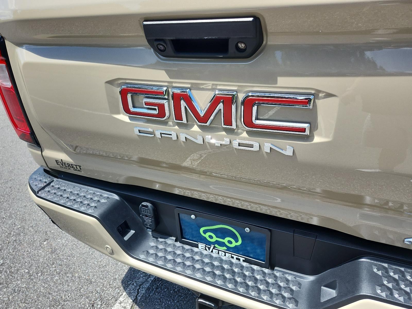 2024 GMC Canyon 4WD AT4