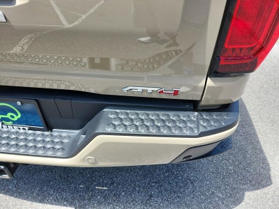 2024 GMC Canyon 4WD AT4