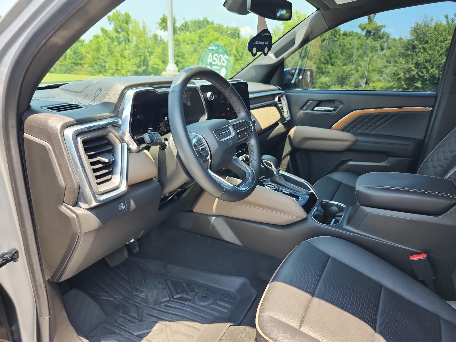 2024 GMC Canyon 4WD Denali