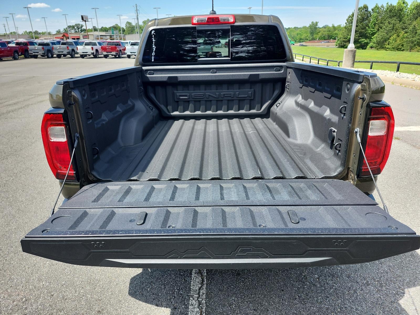 2024 GMC Canyon 4WD Denali