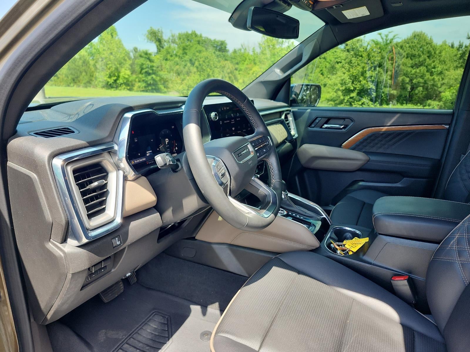 2024 GMC Canyon 4WD Denali