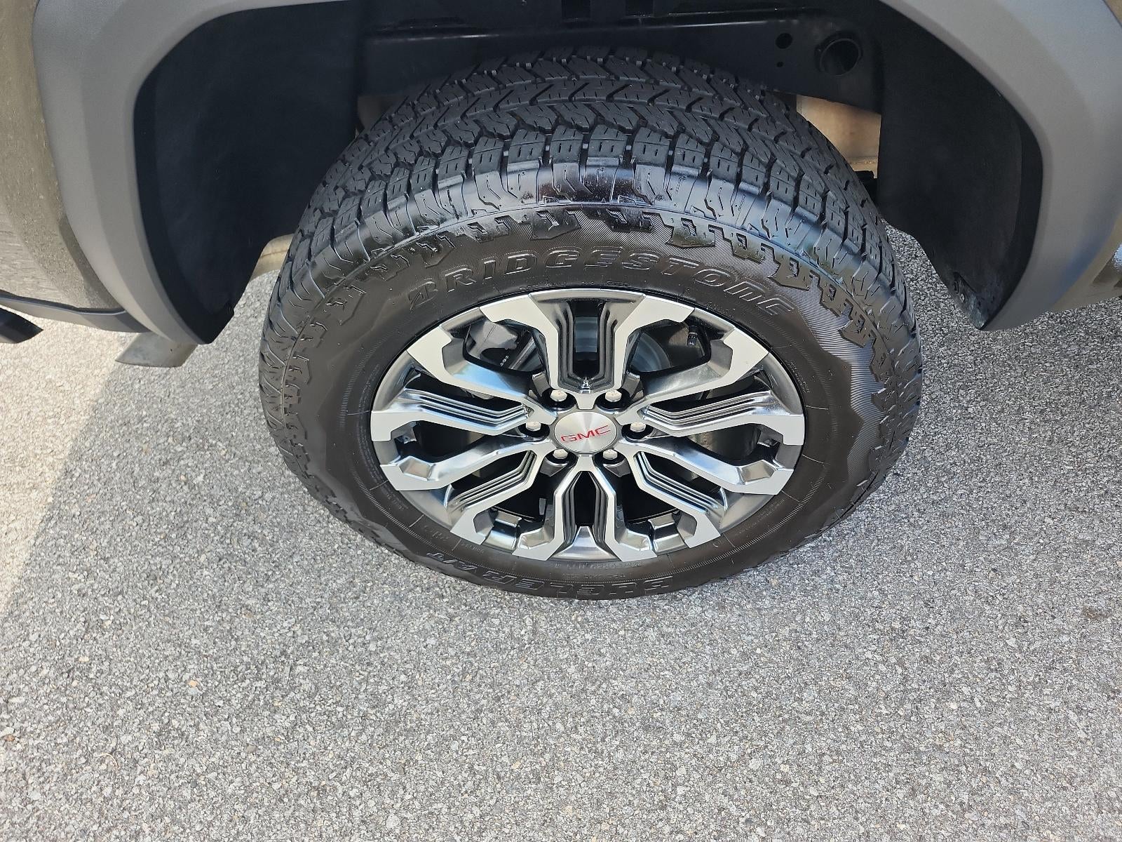 2024 GMC Canyon 4WD Denali