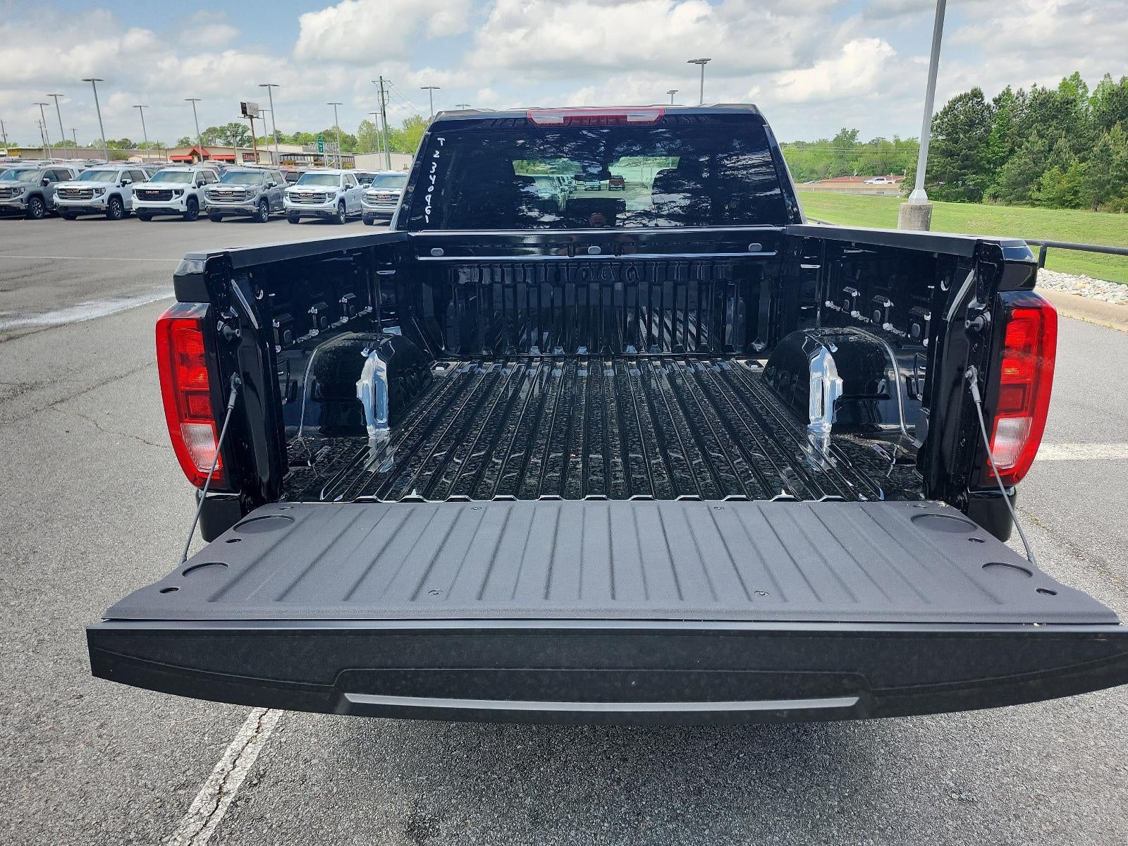 2026 GMC Sierra 1500 Crew Cab Short Box 4-Wheel Drive Elevation 3VL