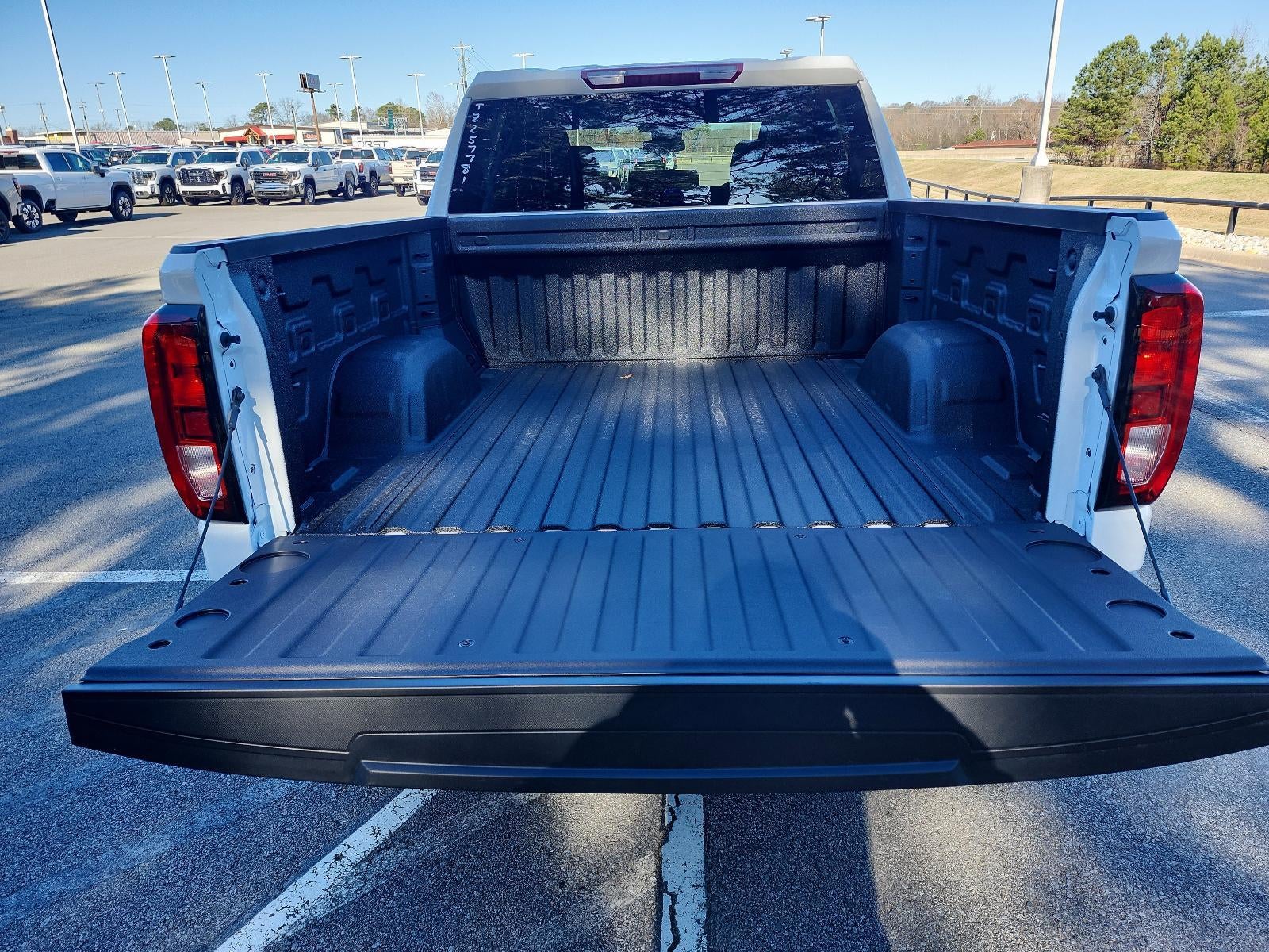 2026 GMC Sierra 1500 Crew Cab Short Box 4-Wheel Drive Pro