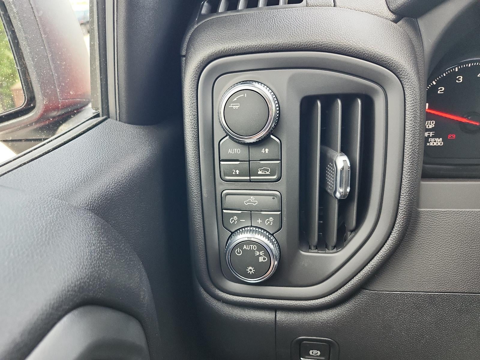 2026 GMC Sierra 1500 Crew Cab Short Box 4-Wheel Drive Pro