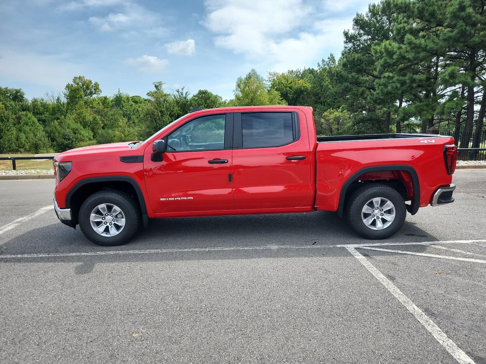 2026 GMC Sierra 1500 Crew Cab Short Box 4-Wheel Drive Pro