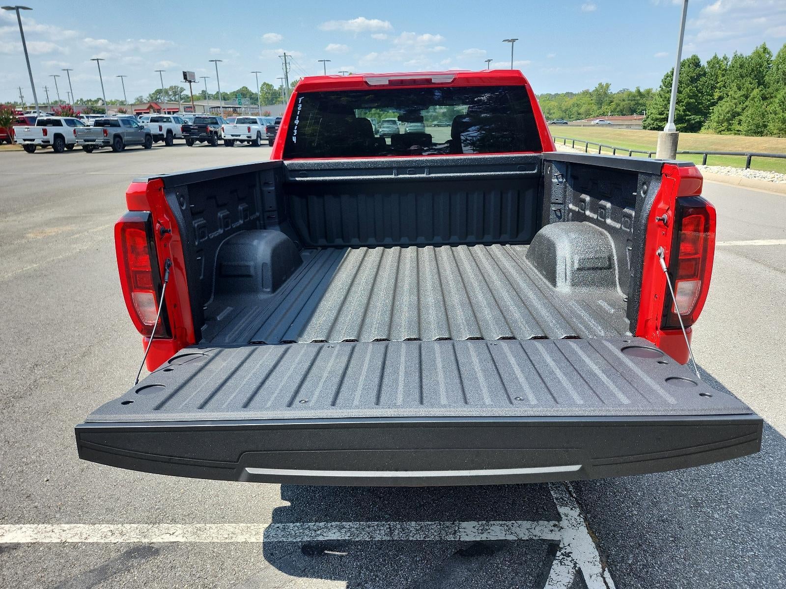 2026 GMC Sierra 1500 Crew Cab Short Box 4-Wheel Drive Pro