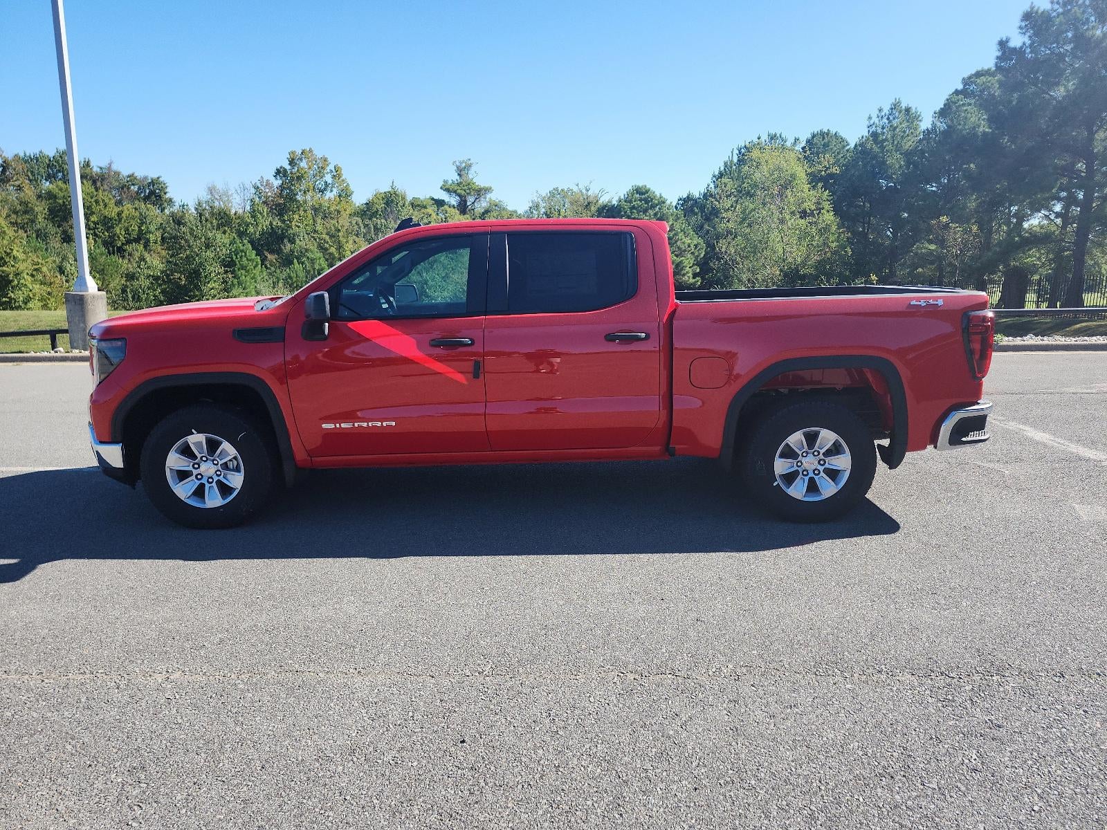 2026 GMC Sierra 1500 Crew Cab Short Box 4-Wheel Drive Pro