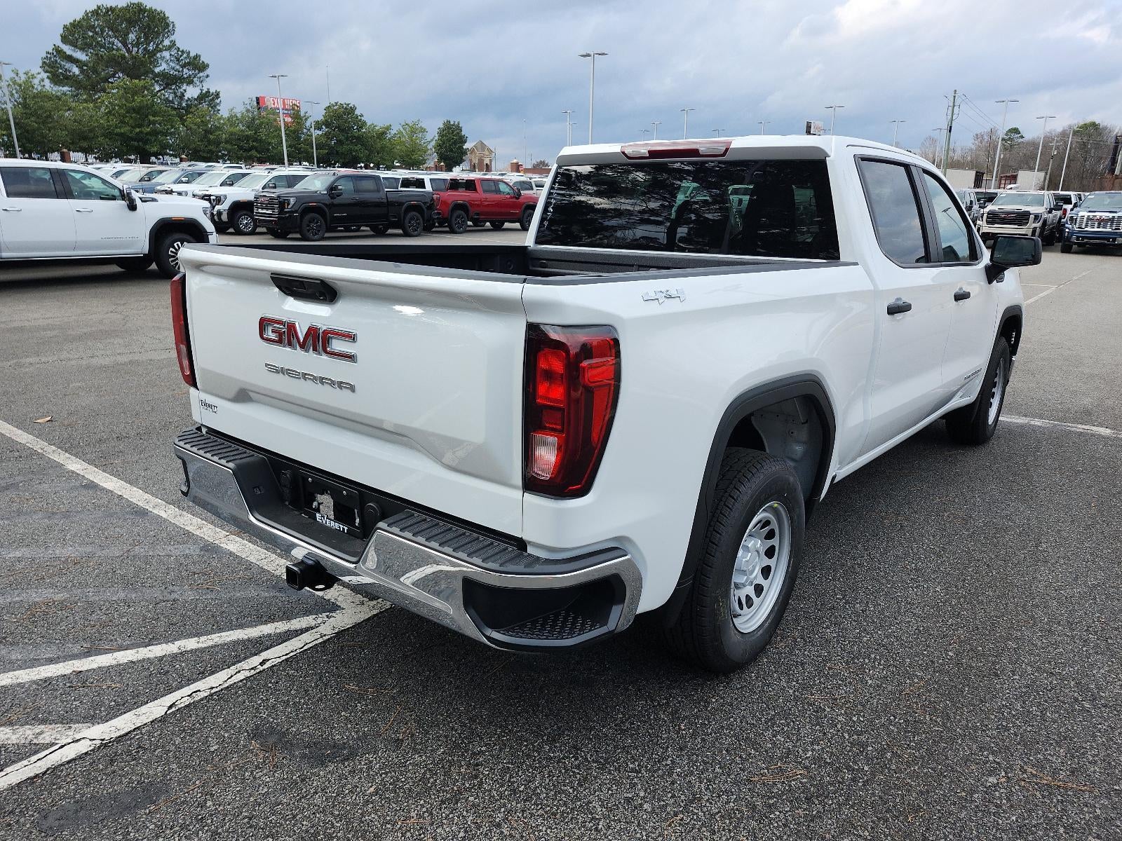 2026 GMC Sierra 1500 Crew Cab Short Box 4-Wheel Drive Pro