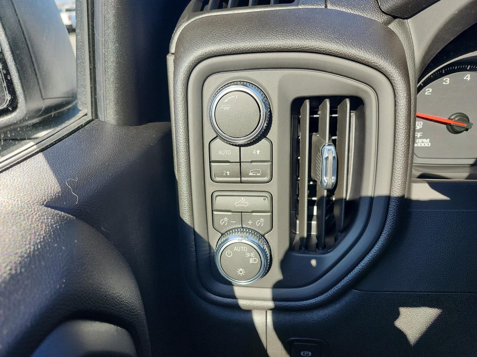 2026 GMC Sierra 1500 Crew Cab Short Box 4-Wheel Drive Pro