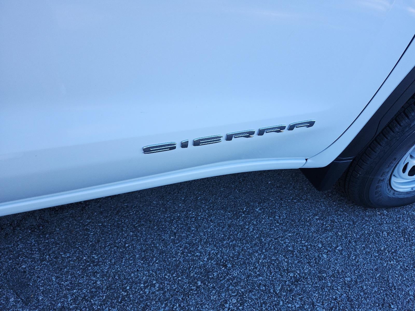 2026 GMC Sierra 1500 Crew Cab Short Box 4-Wheel Drive Pro