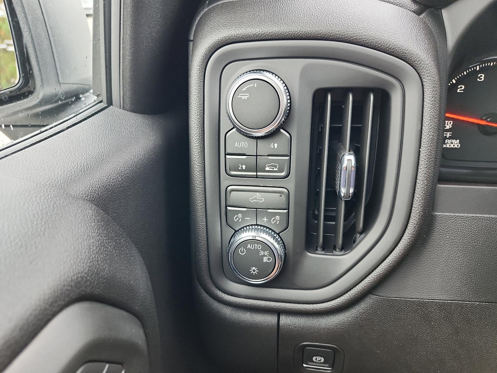 2026 GMC Sierra 1500 Crew Cab Short Box 4-Wheel Drive Pro