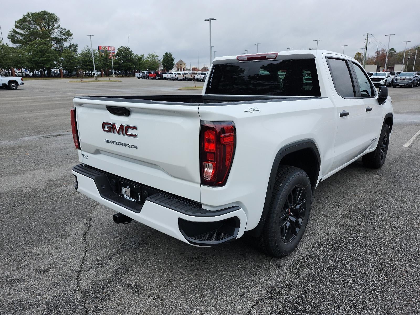 2026 GMC Sierra 1500 Crew Cab Short Box 4-Wheel Drive Pro